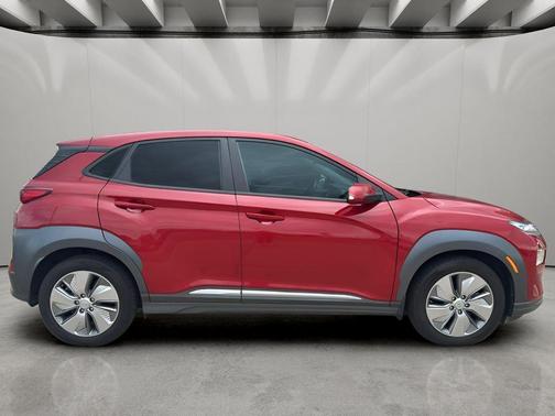 Pulse Red 2021 Hyundai KONA EV Limited