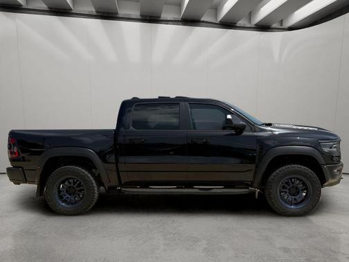 Diamond Black Crystal Pearlcoat 2021 RAM 1500 TRX