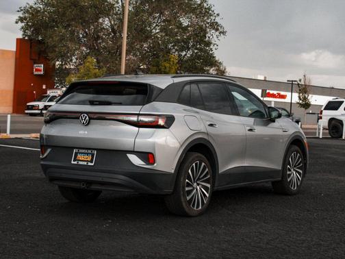 silver mist metallic 2025 Volkswagen ID.4 AWD Pro