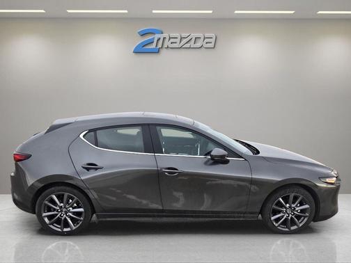 2025 Mazda Mazda3 FWD w/Preferred Package