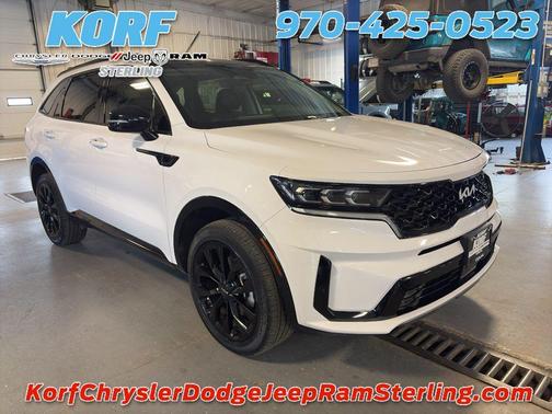Glacial White Pearl 2023 Kia Sorento SX
