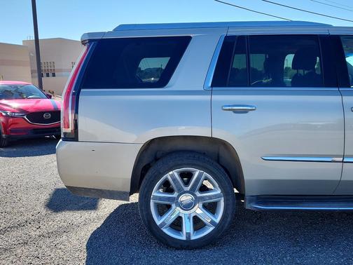 2015 Cadillac Escalade Luxury