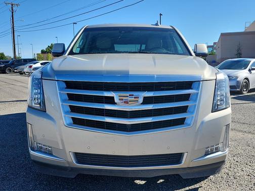 2015 Cadillac Escalade Luxury