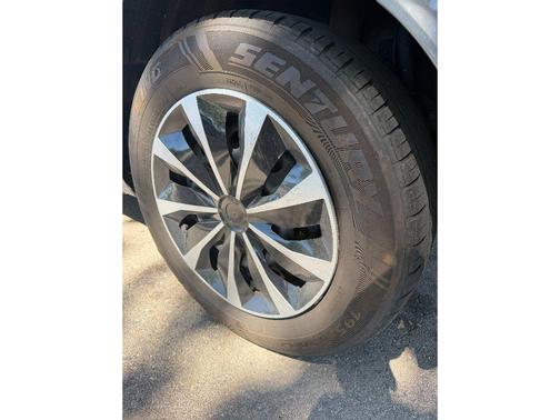 Gun Metallic 2024 Nissan Versa 1.6 S
