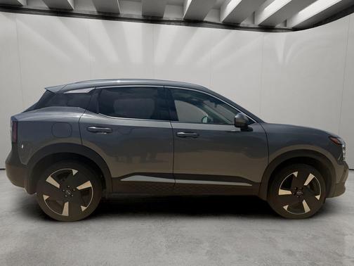 Gun Metallic 2025 Nissan Kicks SR