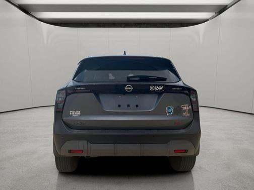 Gun Metallic 2025 Nissan Kicks SR