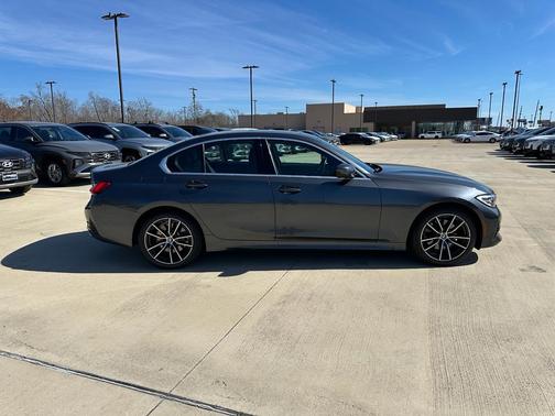 2020 BMW 330 330i