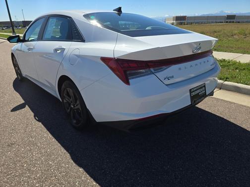 2023 Hyundai ELANTRA HEV Blue