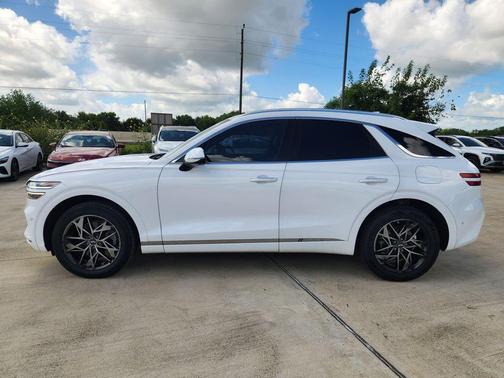 Alta White 2022 Genesis GV70 2.5T AWD