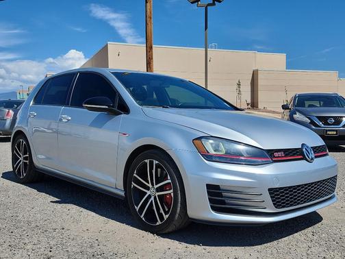 2017 Volkswagen Golf GTI 2.0T S 4-Door