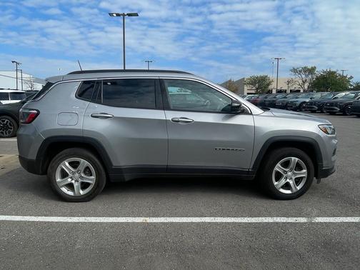 2023 Jeep Compass Latitude
