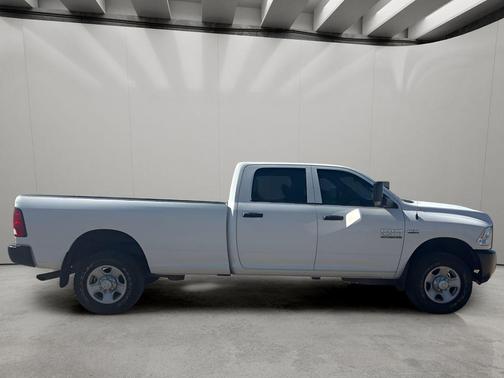 2018 RAM 2500 Tradesman Crew Cab 4x4 8' Box