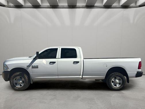 2018 RAM 2500 Tradesman Crew Cab 4x4 8' Box
