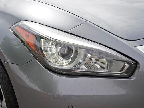 Graphite Shadow 2017 INFINITI Q70 3.7X