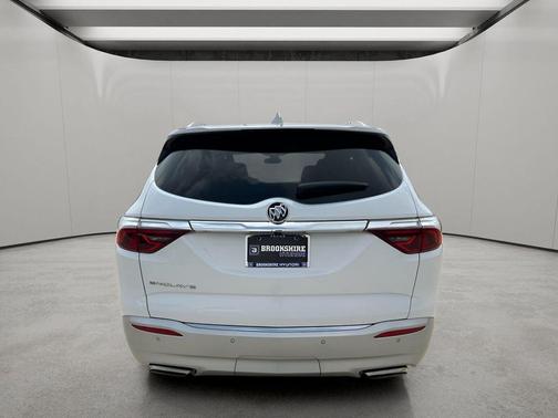 2024 Buick Enclave Essence FWD