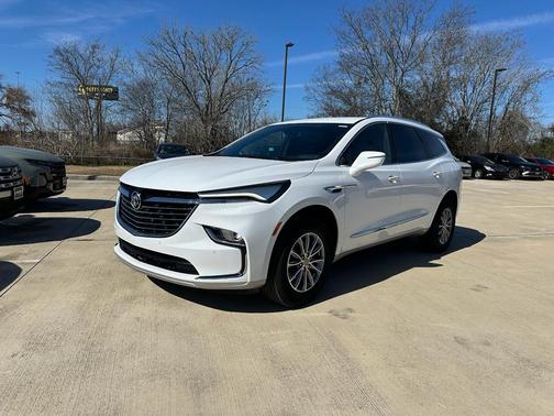 2024 Buick Enclave Essence FWD