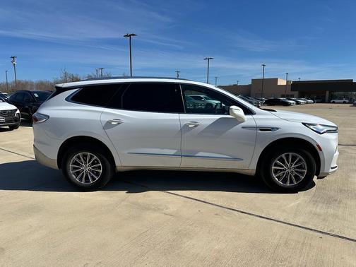 2024 Buick Enclave Essence FWD