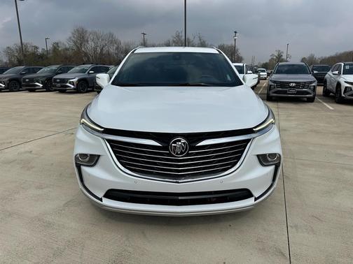 2024 Buick Enclave Essence FWD