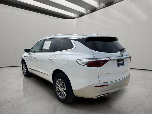 2024 Buick Enclave Essence FWD