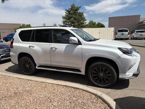 Starfire Pearl 2021 Lexus GX 460 Premium