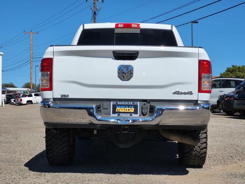 2022 RAM 3500 Tradesman Crew Cab 4x4 6'4' Box
