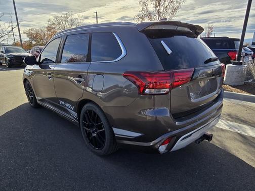 2019 Mitsubishi Outlander PHEV GT