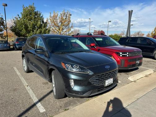 2022 Ford Escape Titanium