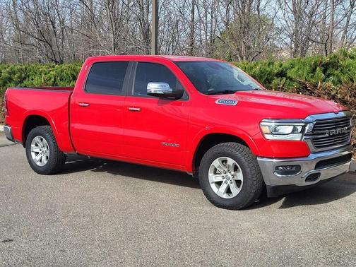 Flame Red Clearcoat 2022 RAM 1500 Laramie