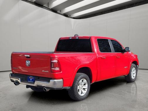 Flame Red Clearcoat 2022 RAM 1500 Laramie