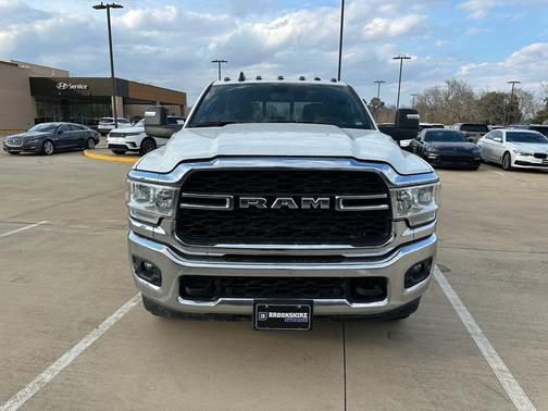 2024 RAM 2500 Tradesman Crew Cab 4x4 8' Box