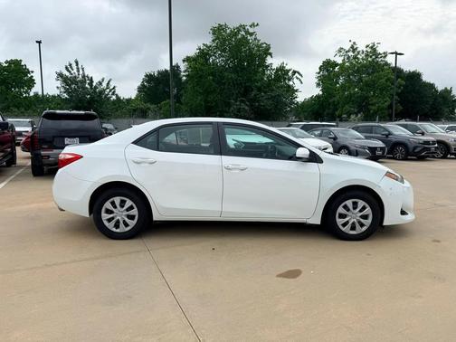 Super White 2019 Toyota Corolla L