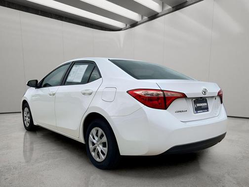 Super White 2019 Toyota Corolla L