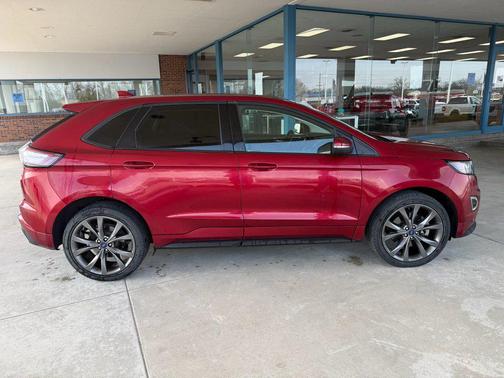 RUBY RED METALLIC TINT CC 2016 Ford Edge Sport