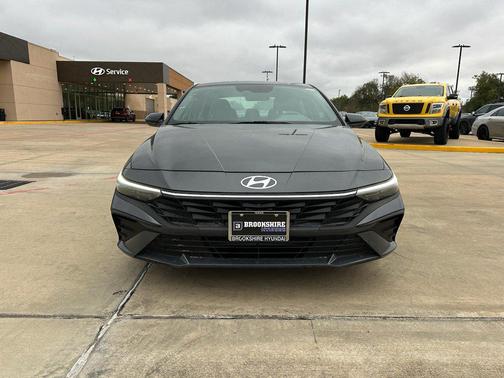 2025 Hyundai ELANTRA Sport