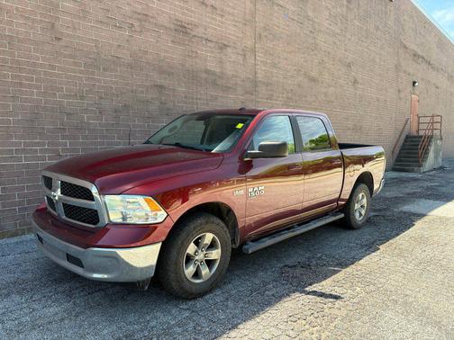 Delmonico Red Pearlcoat 2019 RAM 1500 SLT