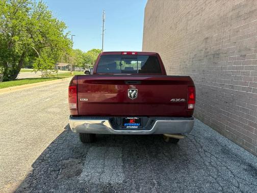 Delmonico Red Pearlcoat 2019 RAM 1500 SLT