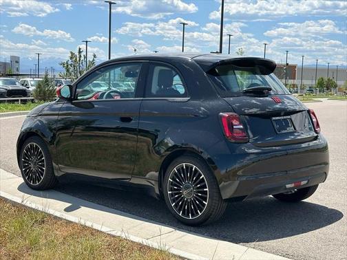 2024 FIAT 500e INSPI(RED) FWD