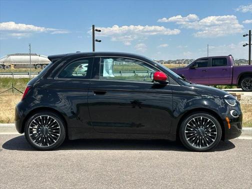 2024 FIAT 500e INSPI(RED) FWD