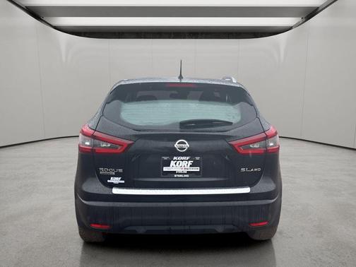 Magnetic Black Pearl 2022 Nissan Rogue Sport SL