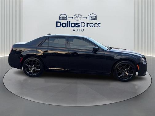 2020 Chrysler 300 Touring