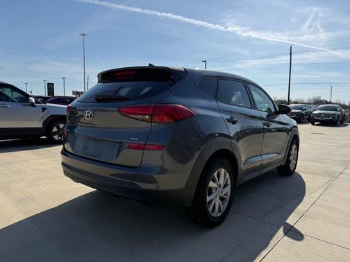 2019 Hyundai TUCSON SE