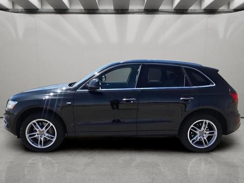 Black 2016 Audi Q5 3.0T Premium Plus