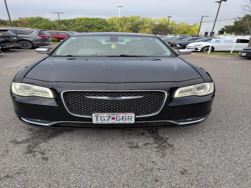 2016 Chrysler 300C Base