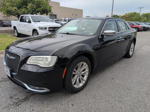 2016 Chrysler 300C Base