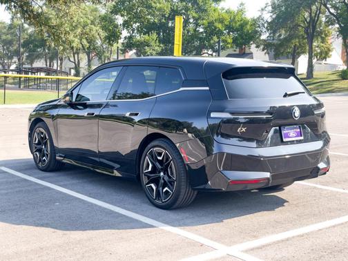 2022 BMW iX xDrive50