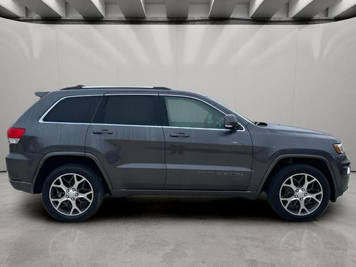 2018 Jeep Grand Cherokee Sterling Edition