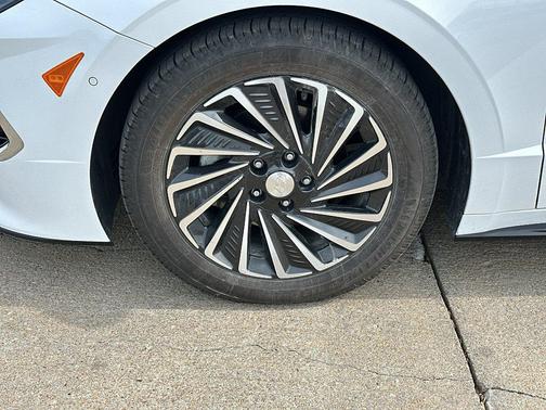 Serenity White 2023 Hyundai SONATA Hybrid Limited