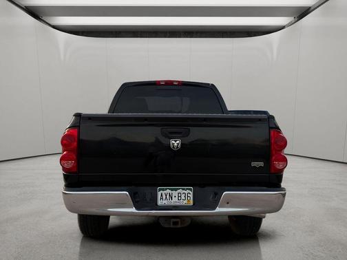 Brilliant Black Crystal Pearlcoat 2007 Dodge Ram 1500 SLT Quad Cab