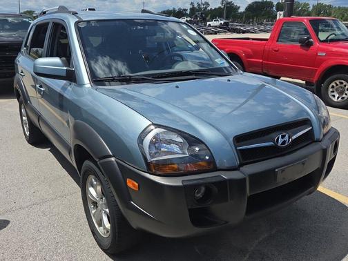 Alpine Frost Metallic 2009 Hyundai TUCSON SE