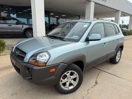 Alpine Frost Metallic 2009 Hyundai TUCSON SE